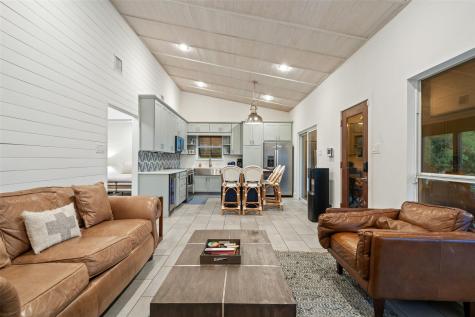 1293 Lake Shore Drive Spicewood TX 78669