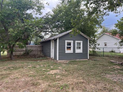 246 W Clark Street Bartlett TX 76511
