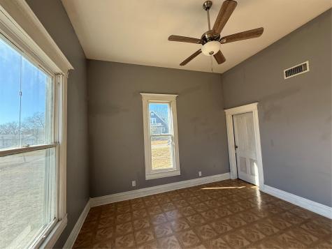 246 W Clark Street Bartlett TX 76511