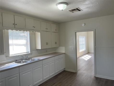 1521 N Hamilton Street Gonzales TX 78629