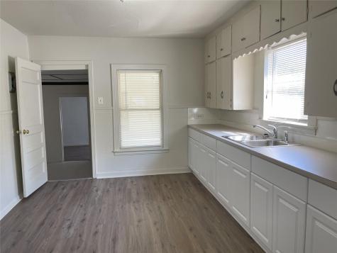 1521 N Hamilton Street Gonzales TX 78629