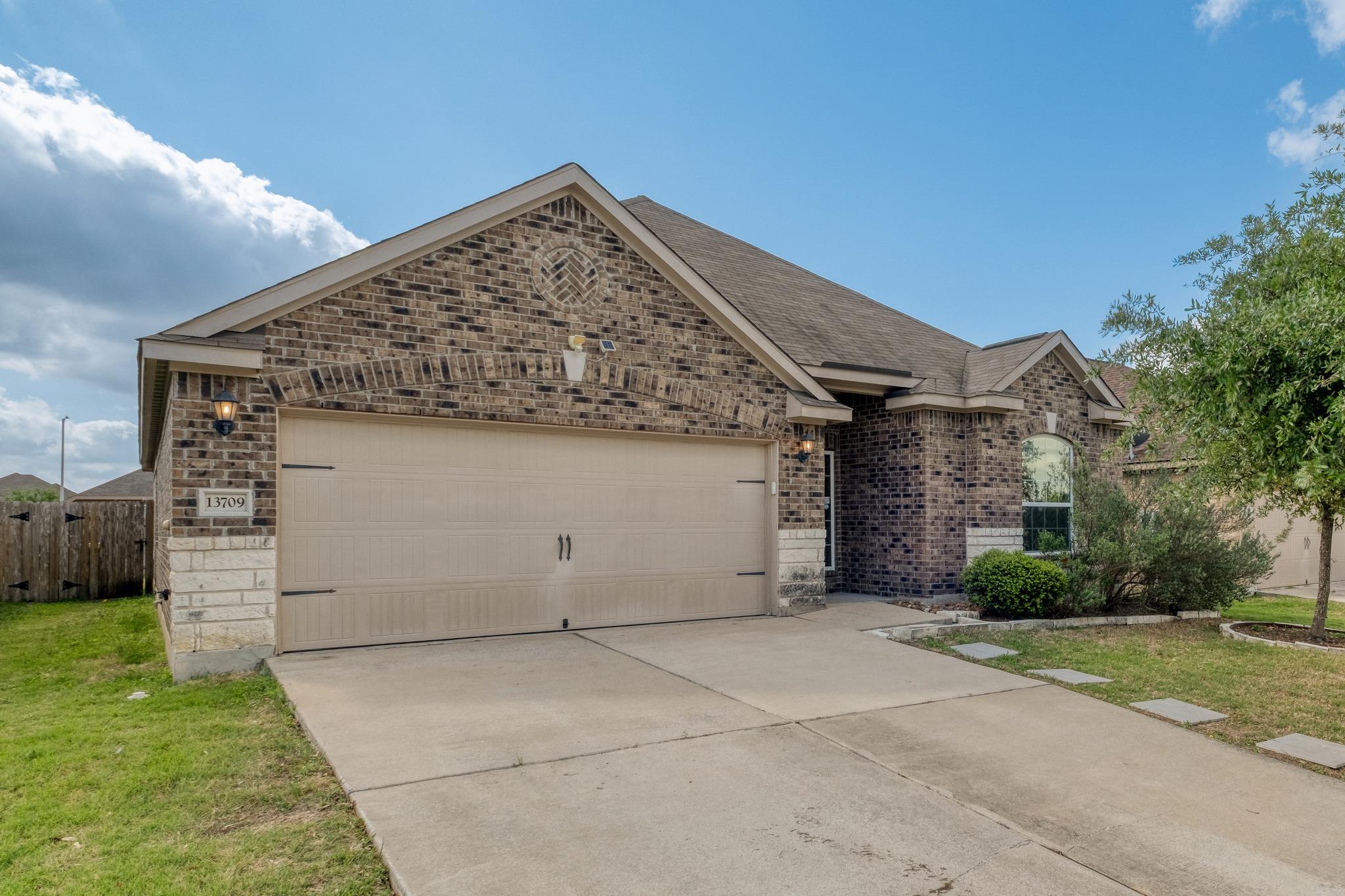 13709 Nelson Houser Street Manor TX 78653