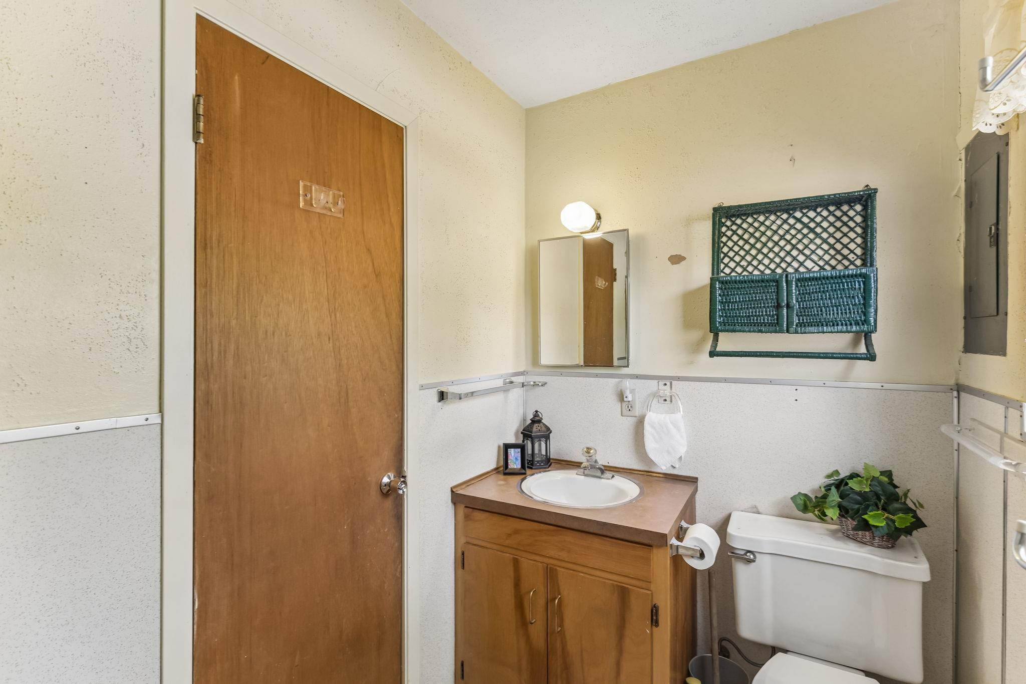 1115 Edgewater Drive Spicewood TX 78669