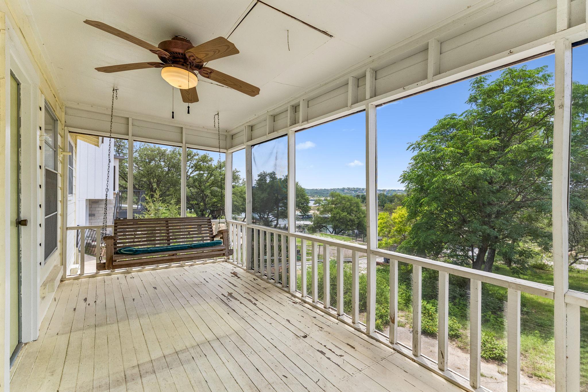 1115 Edgewater Drive Spicewood TX 78669