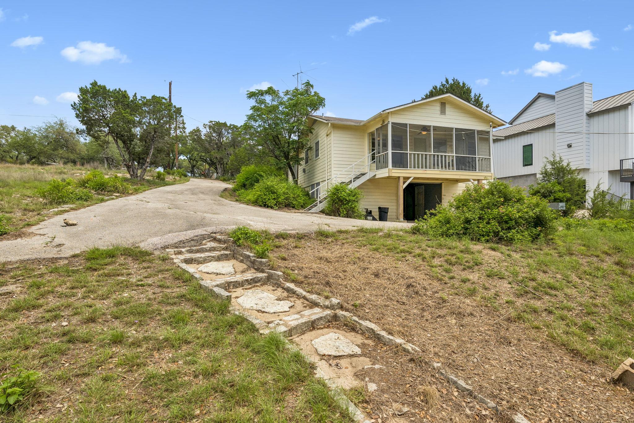 1115 Edgewater Drive Spicewood TX 78669