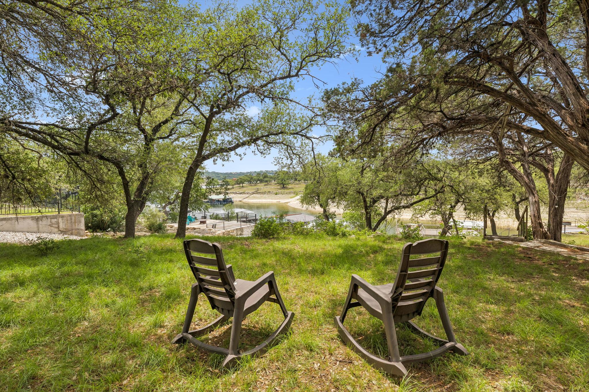 1115 Edgewater Drive Spicewood TX 78669