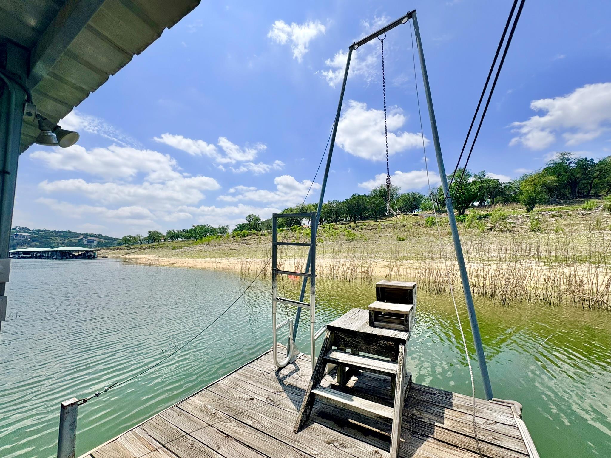 1115 Edgewater Drive Spicewood TX 78669