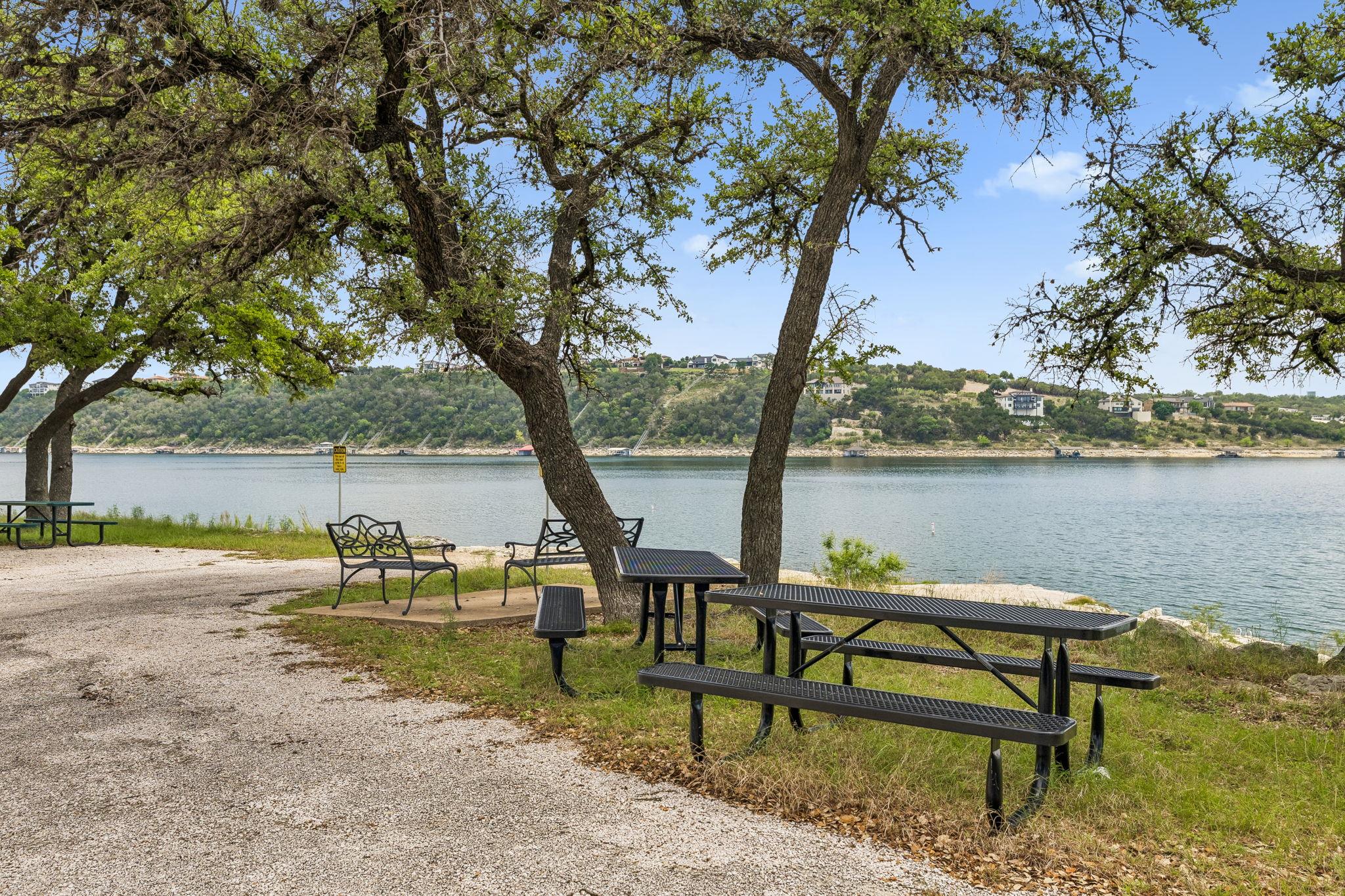 1115 Edgewater Drive Spicewood TX 78669