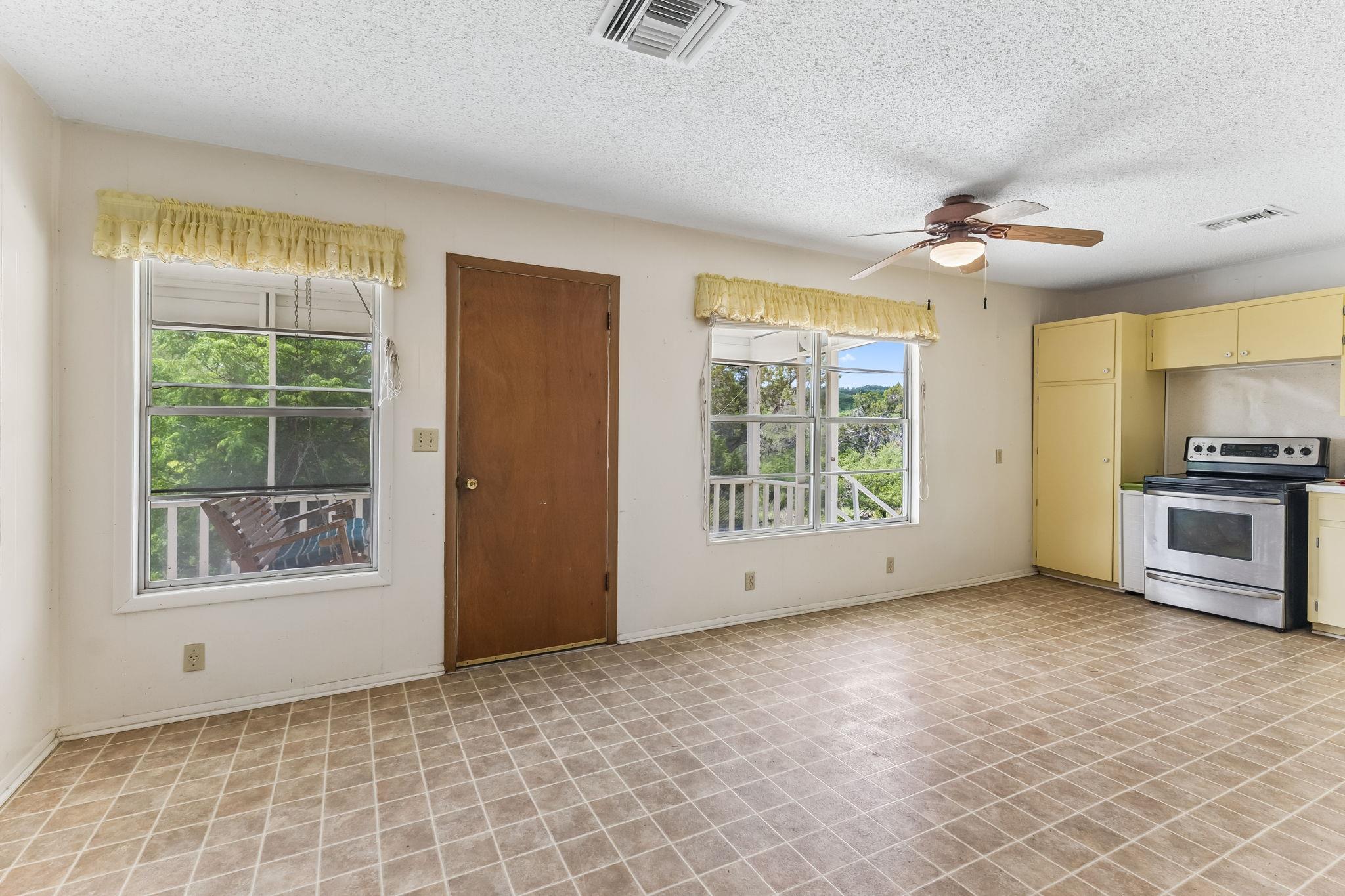 1115 Edgewater Drive Spicewood TX 78669