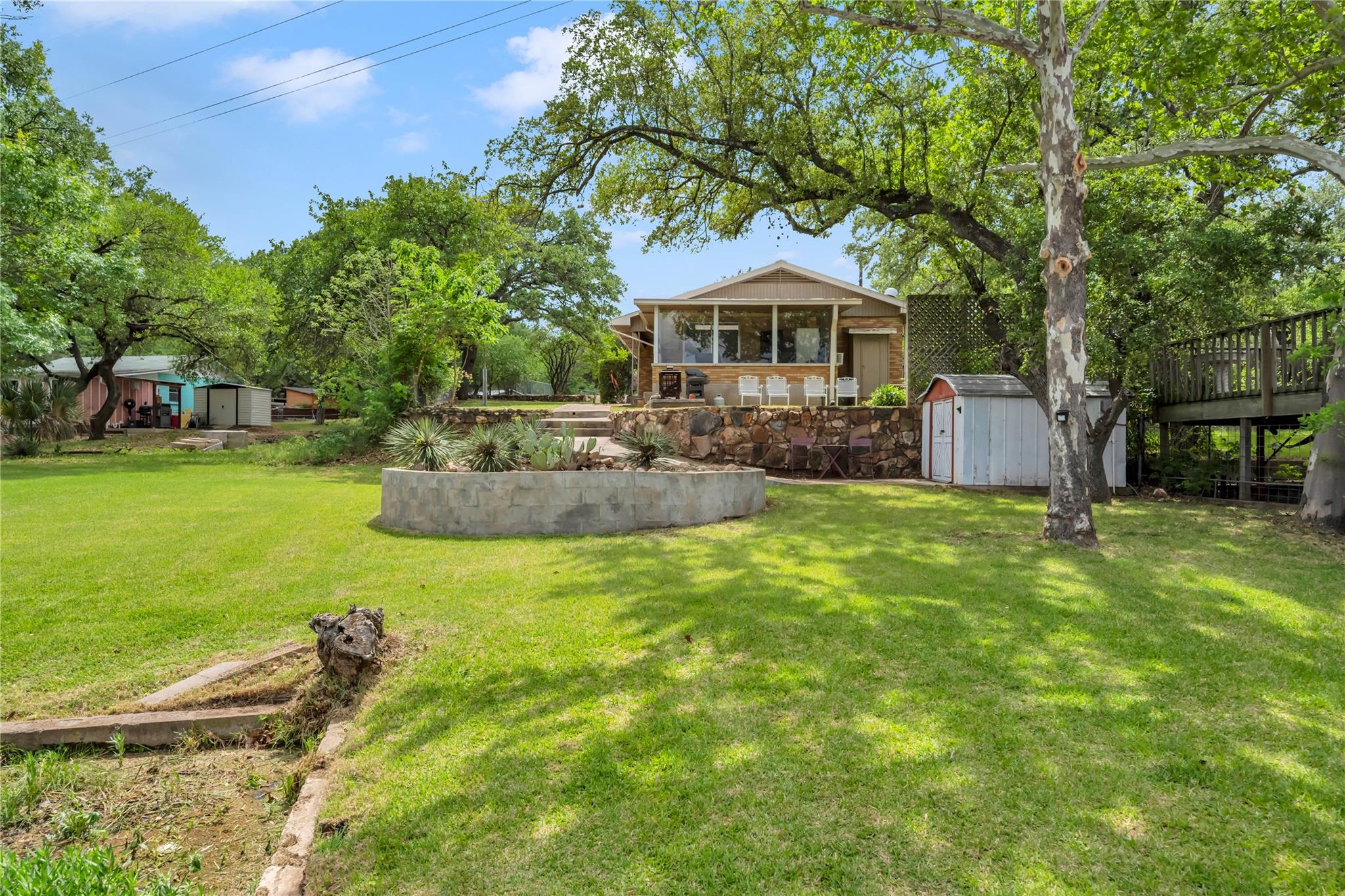 817 County Road 126 Kingsland TX 78639