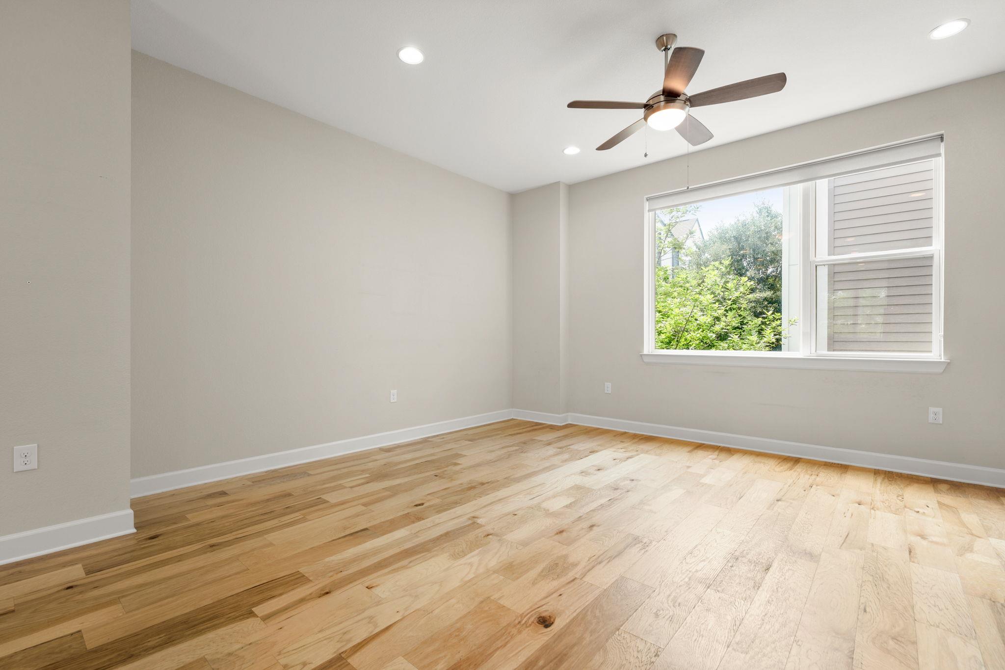 4403 Swift Path Austin TX 78741