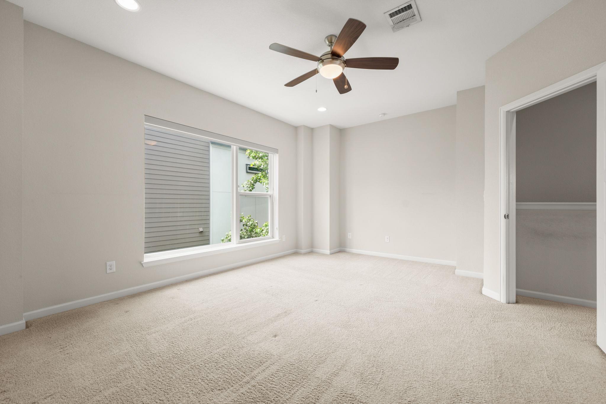 4403 Swift Path Austin TX 78741