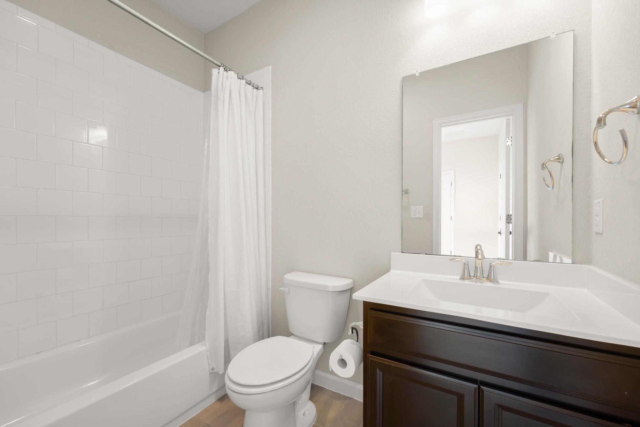4403 Swift Path Austin TX 78741