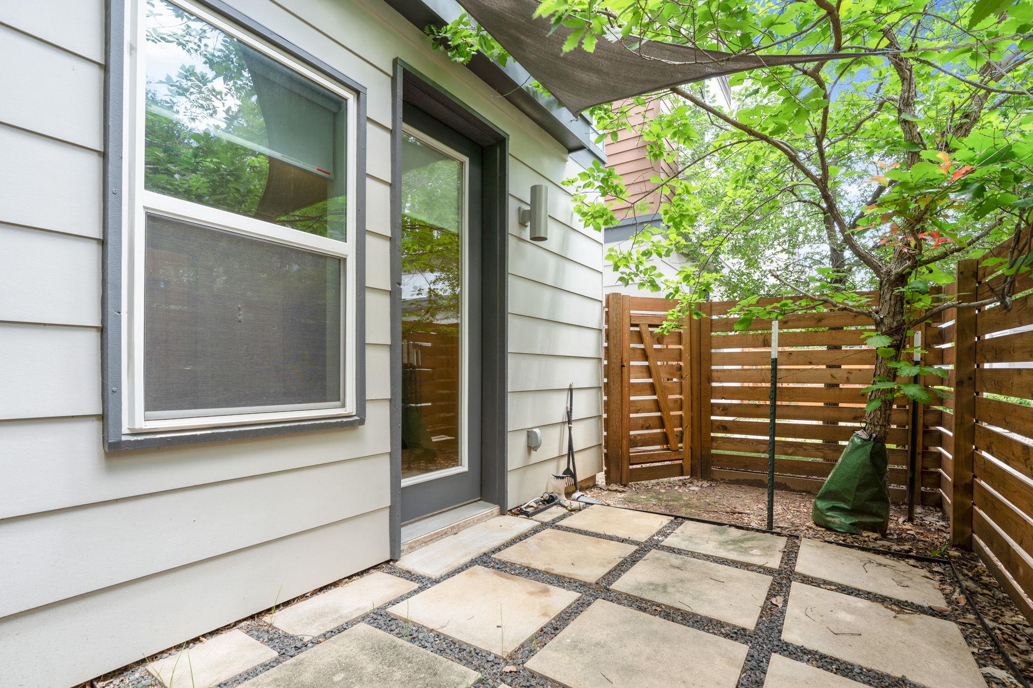 4403 Swift Path Austin TX 78741