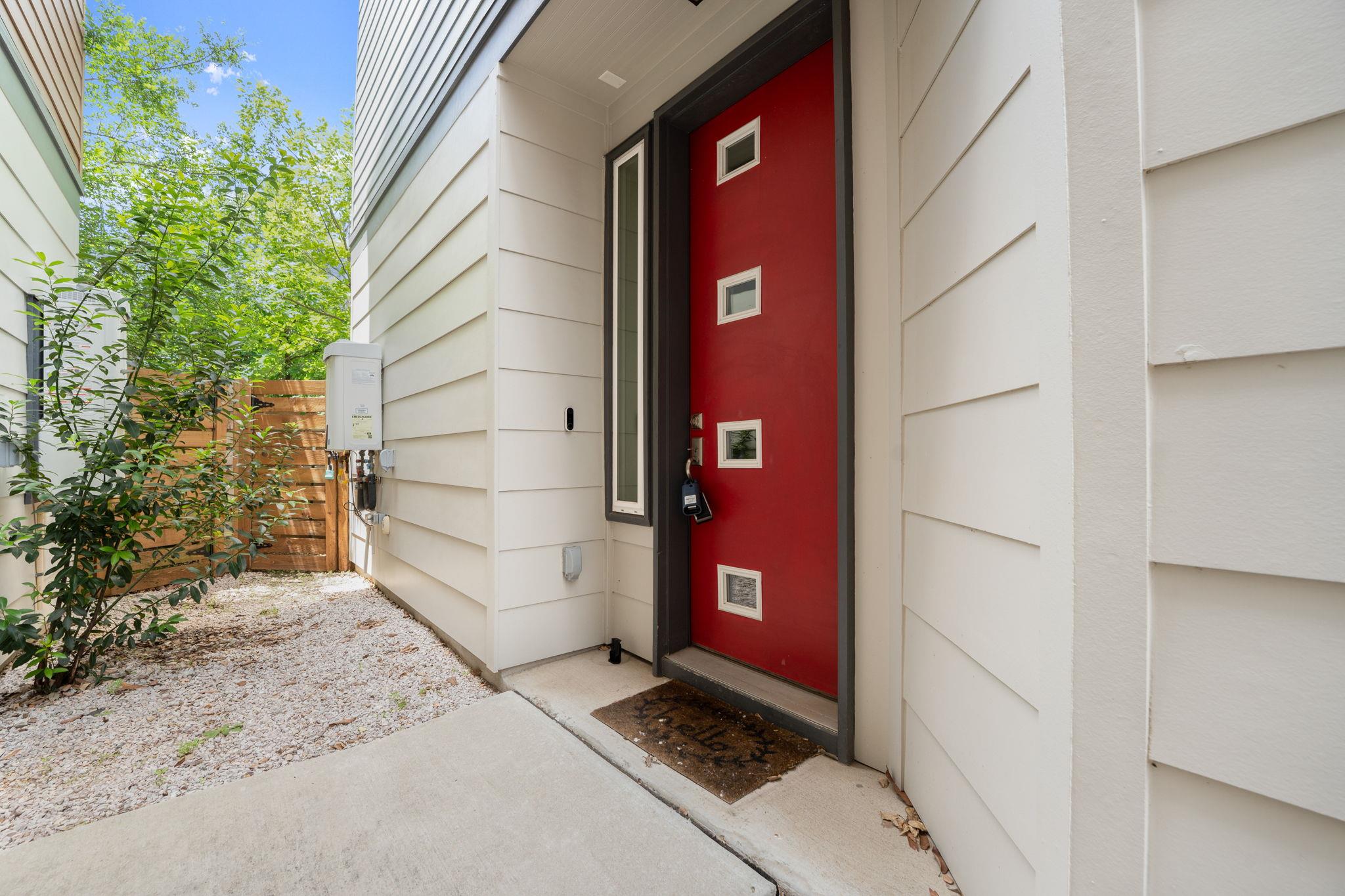 4403 Swift Path Austin TX 78741