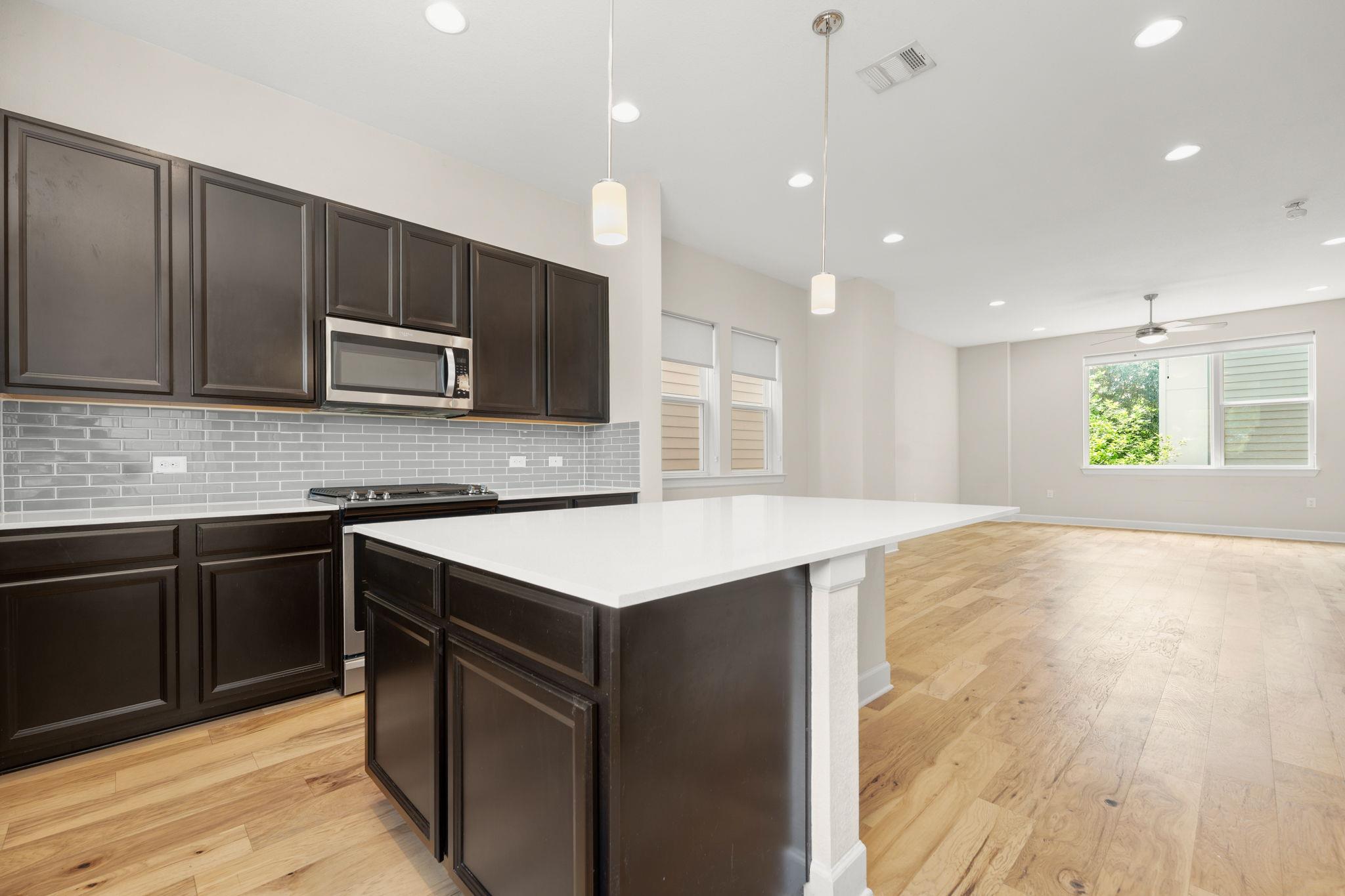 4403 Swift Path Austin TX 78741