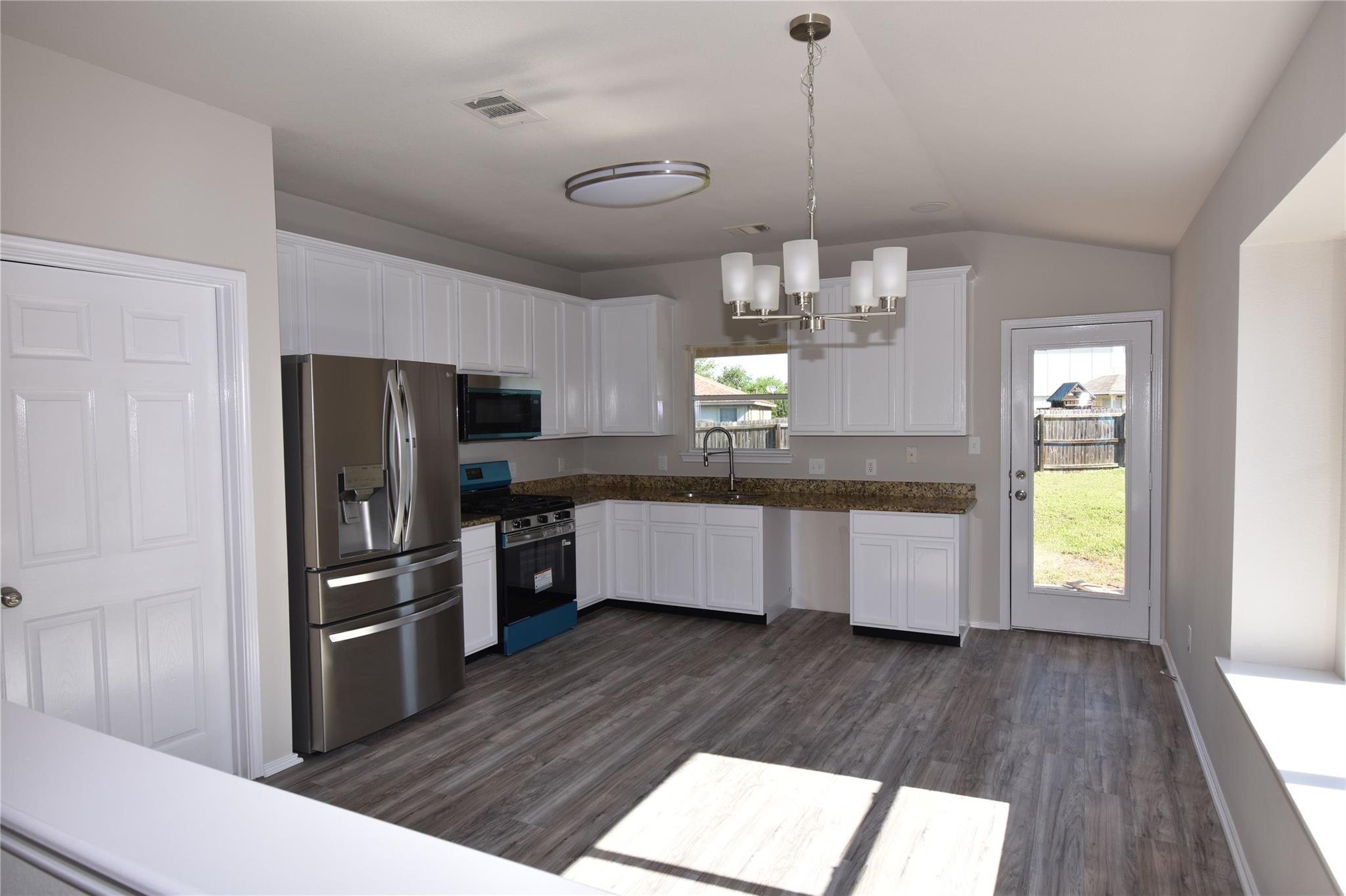 1004 Grey Castle Drive Pflugerville TX 78660