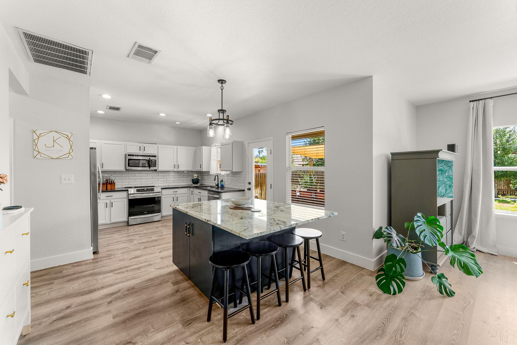 110 Stone Crest Boulevard Buda TX 78610