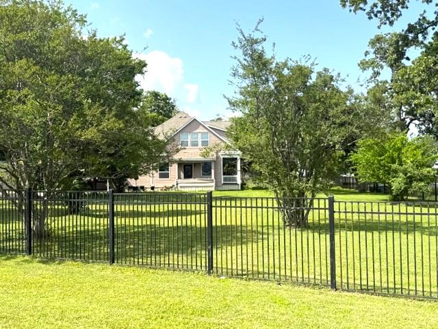 3202 N Travis Cameron TX 76520