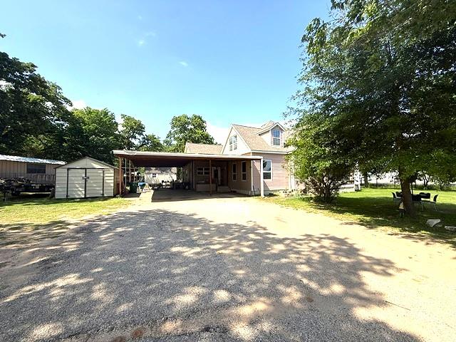 3202 N Travis Cameron TX 76520