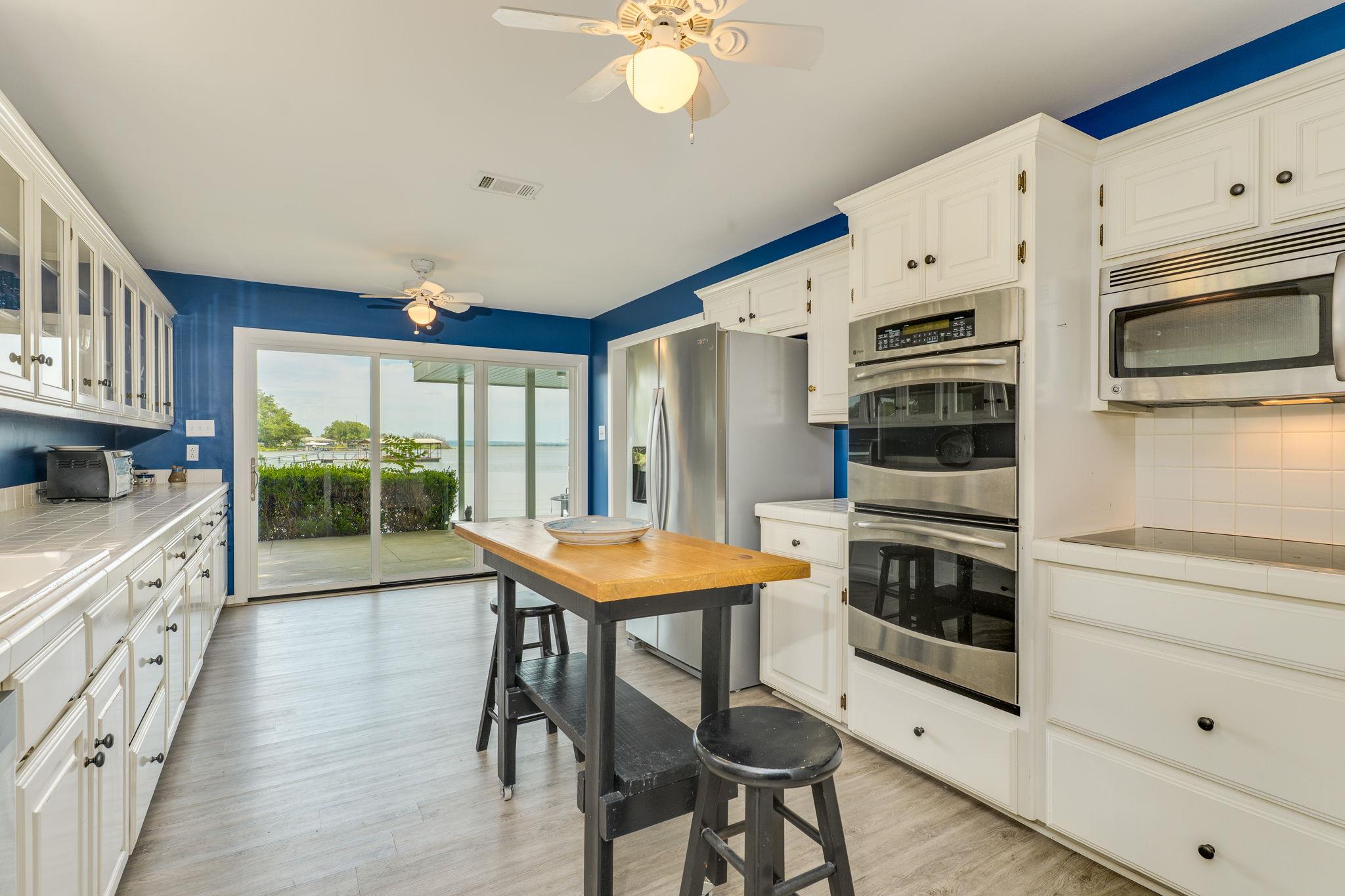 214 Island Lodges Drive Buchanan Dam TX 78609