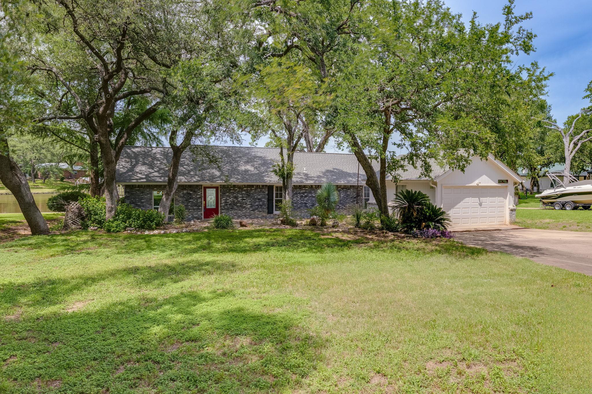 214 Island Lodges Drive Buchanan Dam TX 78609