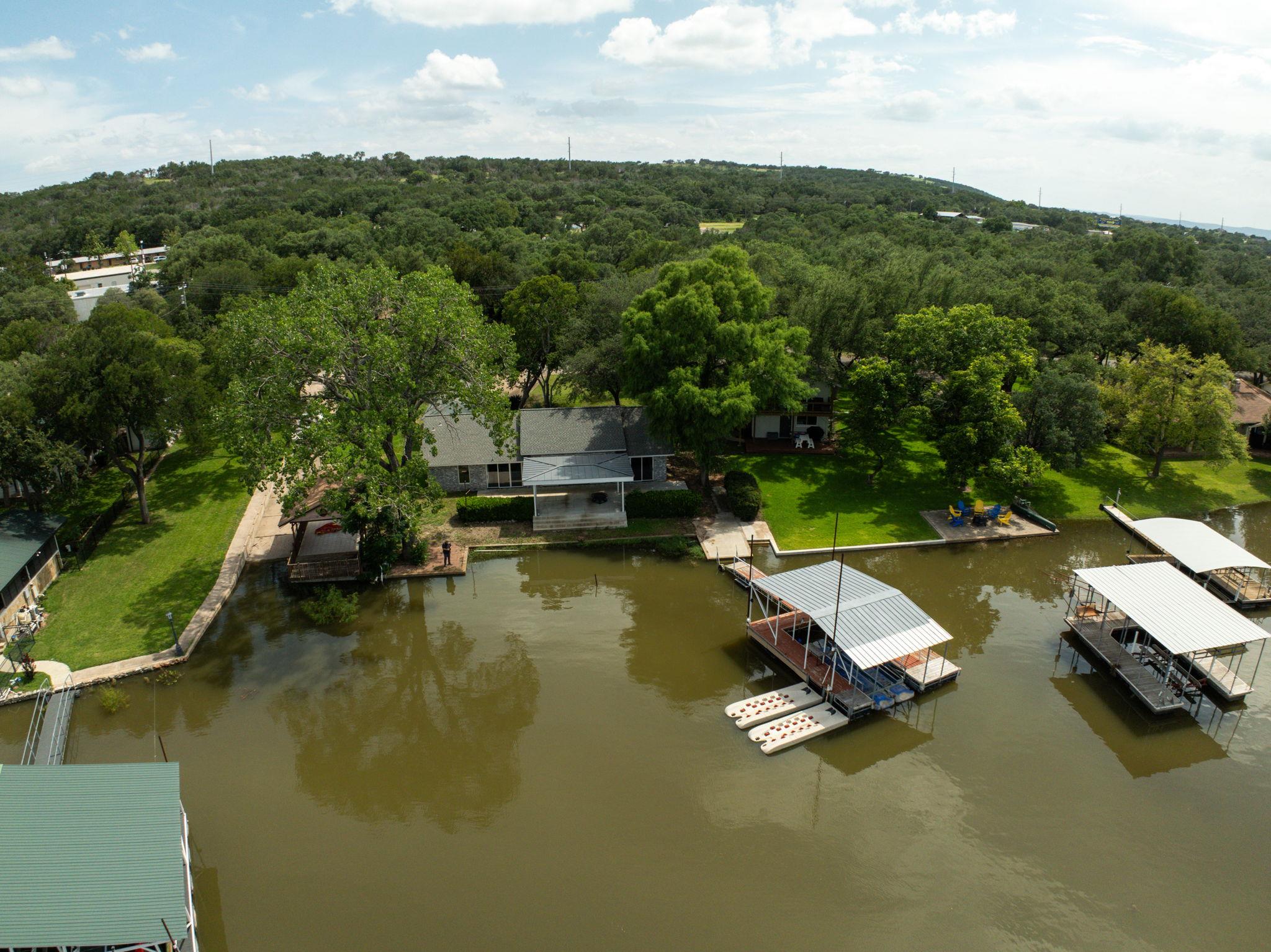 214 Island Lodges Drive Buchanan Dam TX 78609