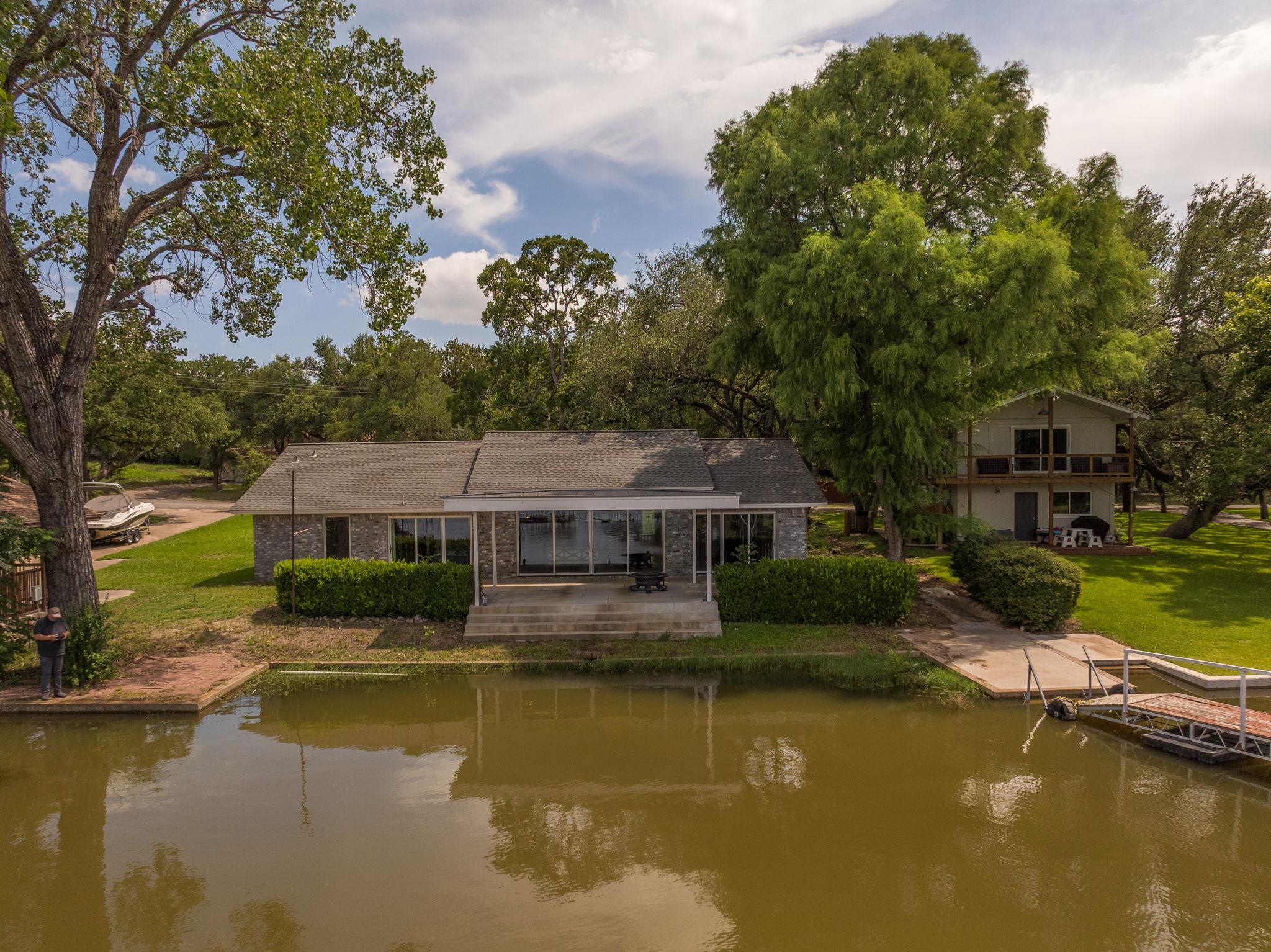 214 Island Lodges Drive Buchanan Dam TX 78609