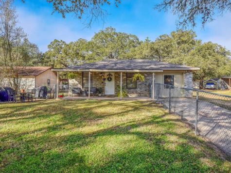 504 Hickory Street Smithville TX 78957