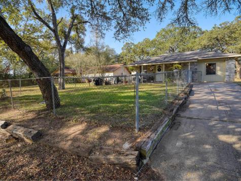 504 Hickory Street Smithville TX 78957