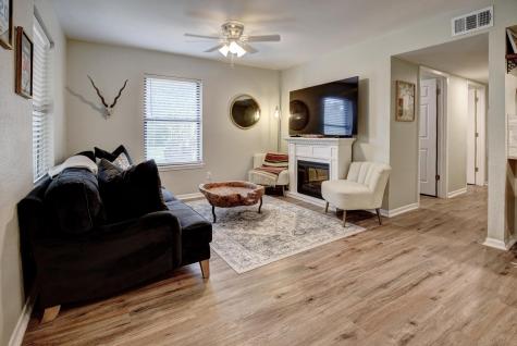 504 Hickory Street Smithville TX 78957