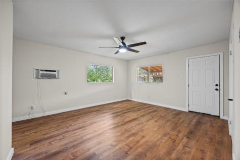 933 Haynes Street San Marcos TX 78666
