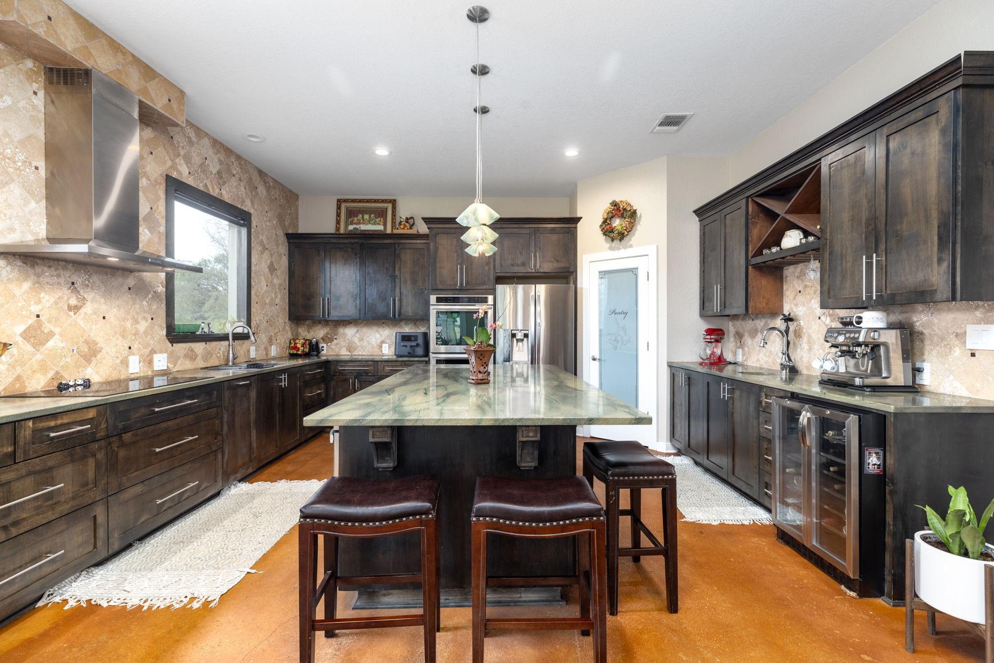 1202 Sierra Vista Cove Lockhart TX 78644