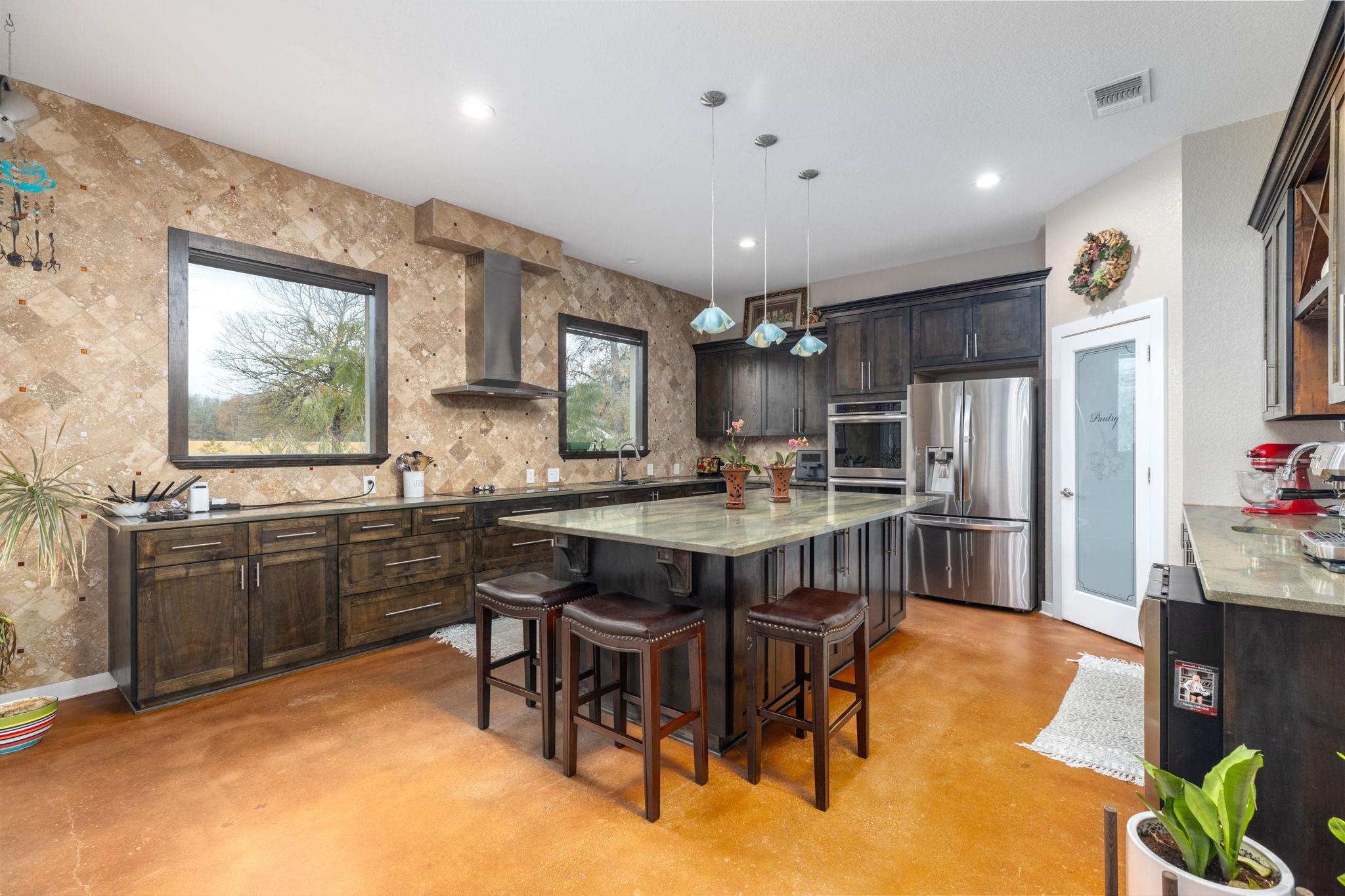 1202 Sierra Vista Cove Lockhart TX 78644