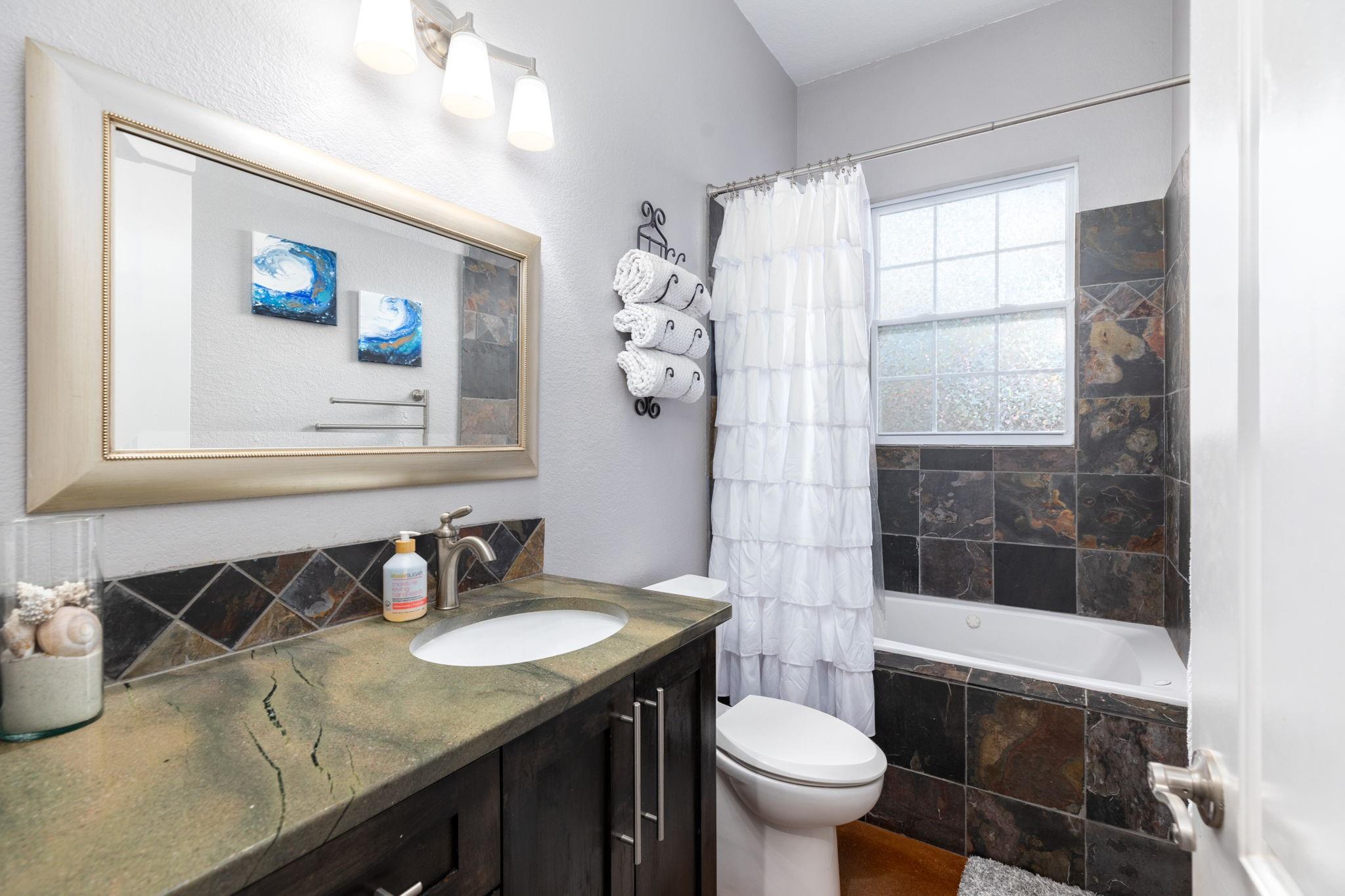 1202 Sierra Vista Cove Lockhart TX 78644