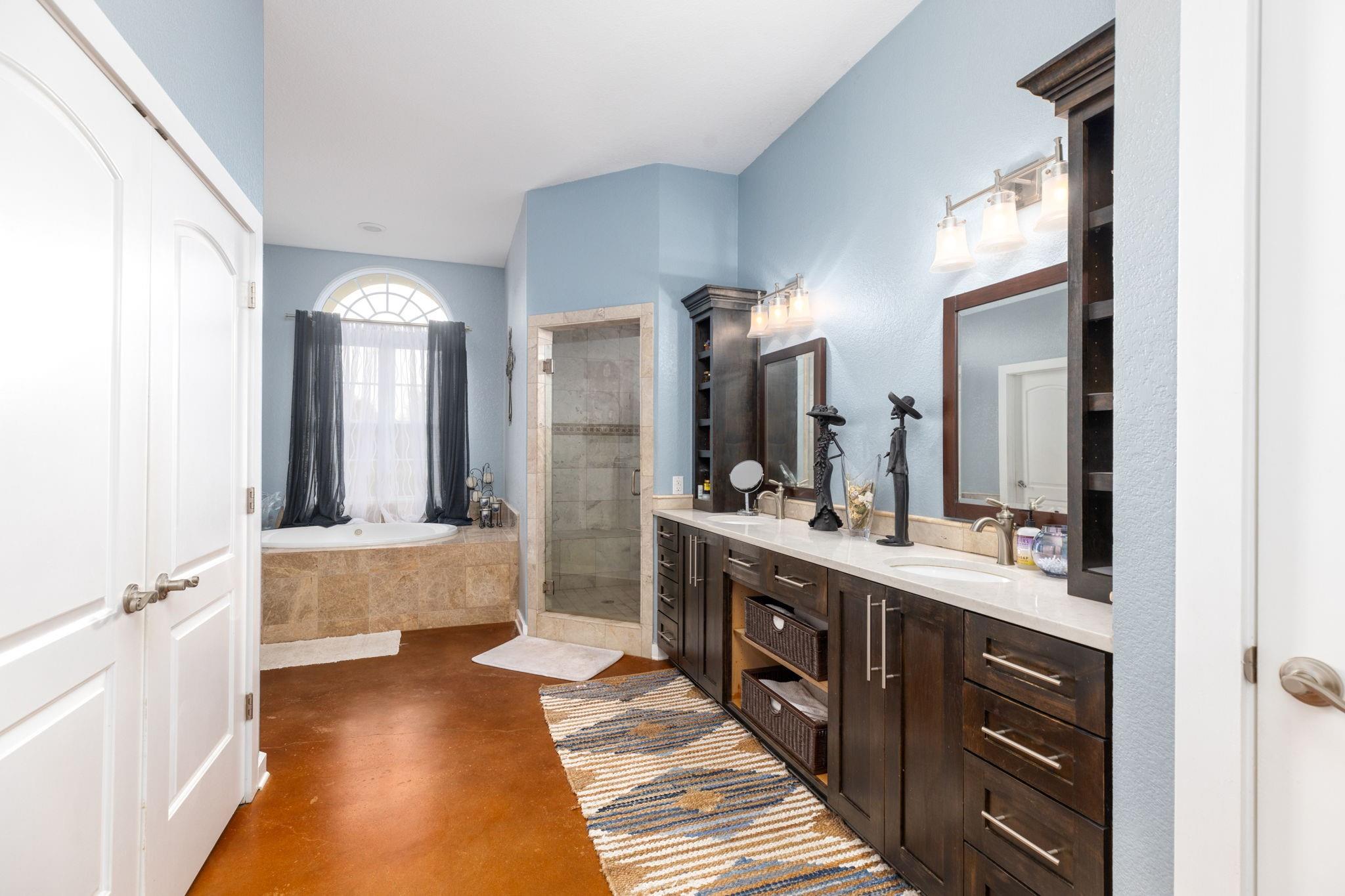 1202 Sierra Vista Cove Lockhart TX 78644