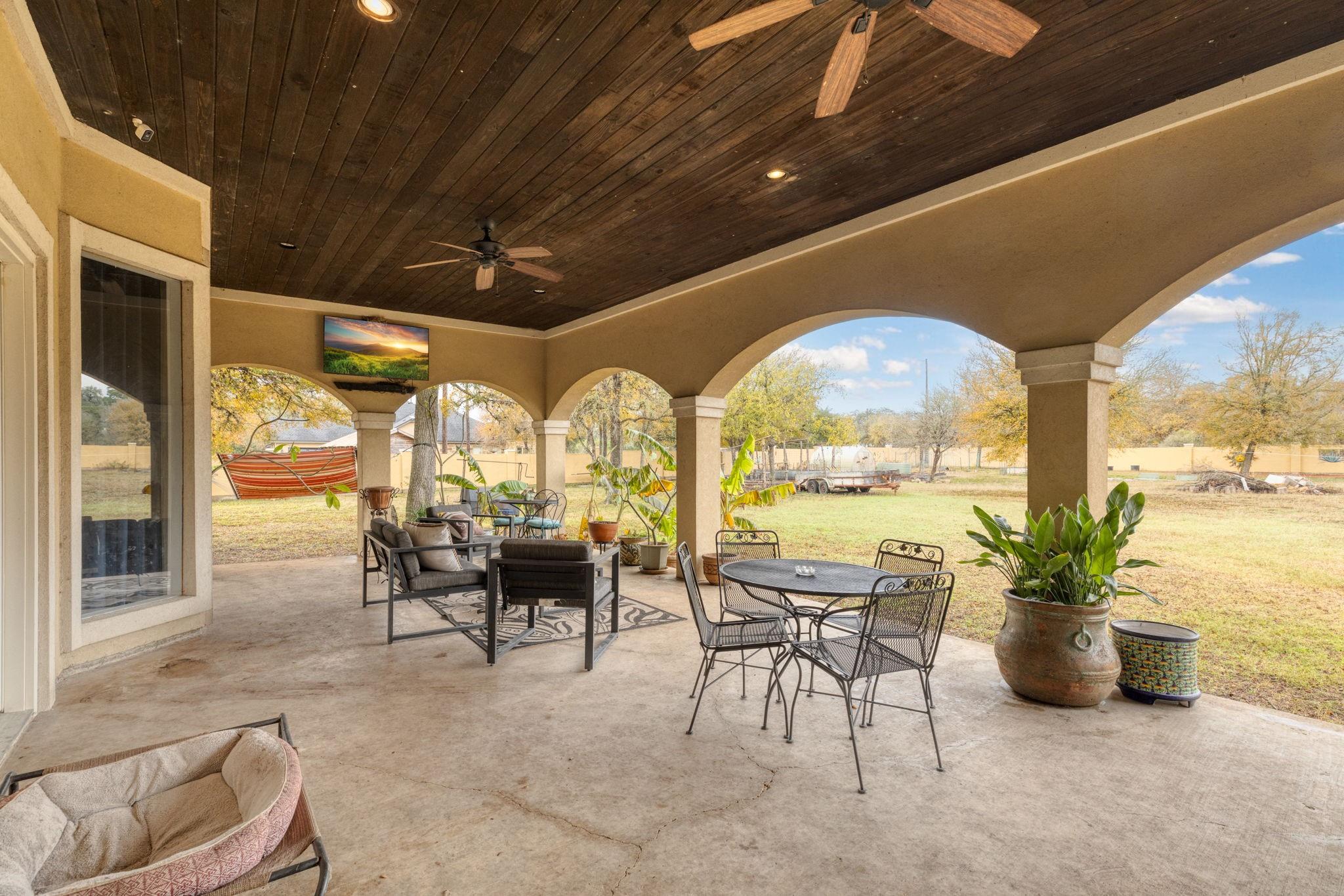 1202 Sierra Vista Cove Lockhart TX 78644