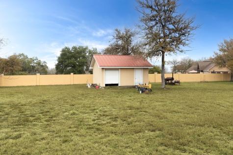 1202 Sierra Vista Cove Lockhart TX 78644