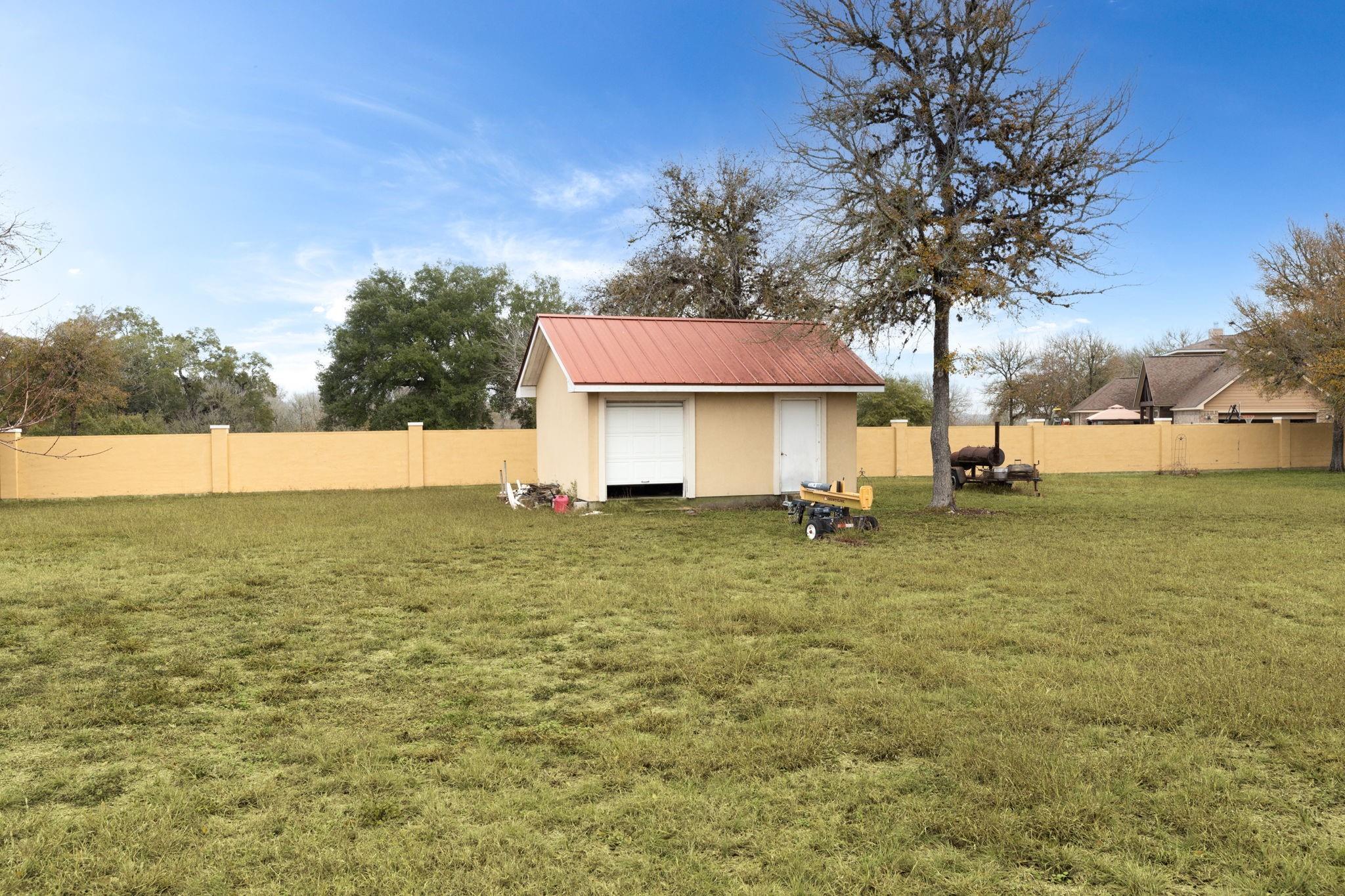 1202 Sierra Vista Cove Lockhart TX 78644