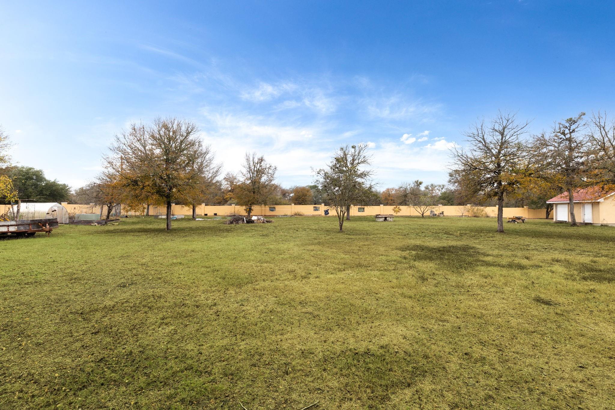1202 Sierra Vista Cove Lockhart TX 78644