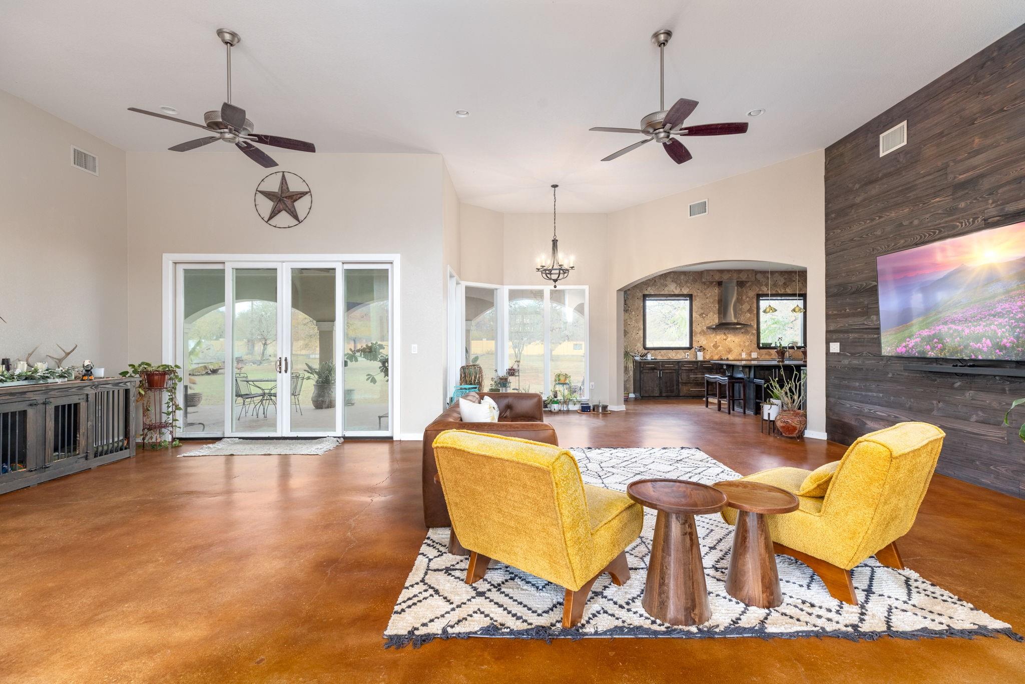 1202 Sierra Vista Cove Lockhart TX 78644