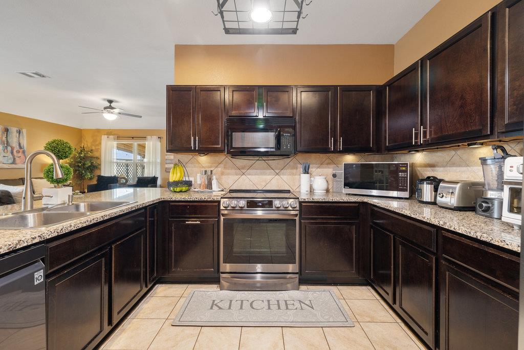 5920 Montrelia Drive Austin TX 78724
