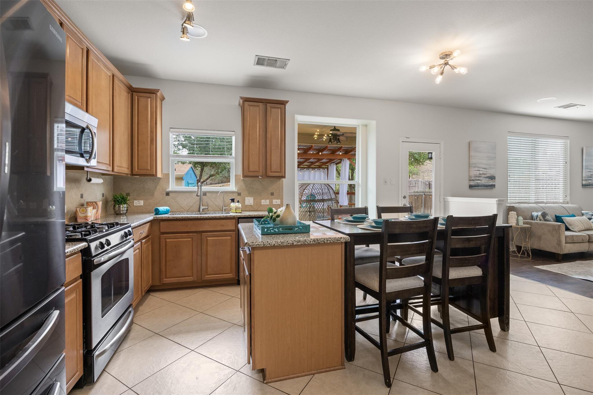 1072 Four Seasons Farm Drive Kyle TX 78640