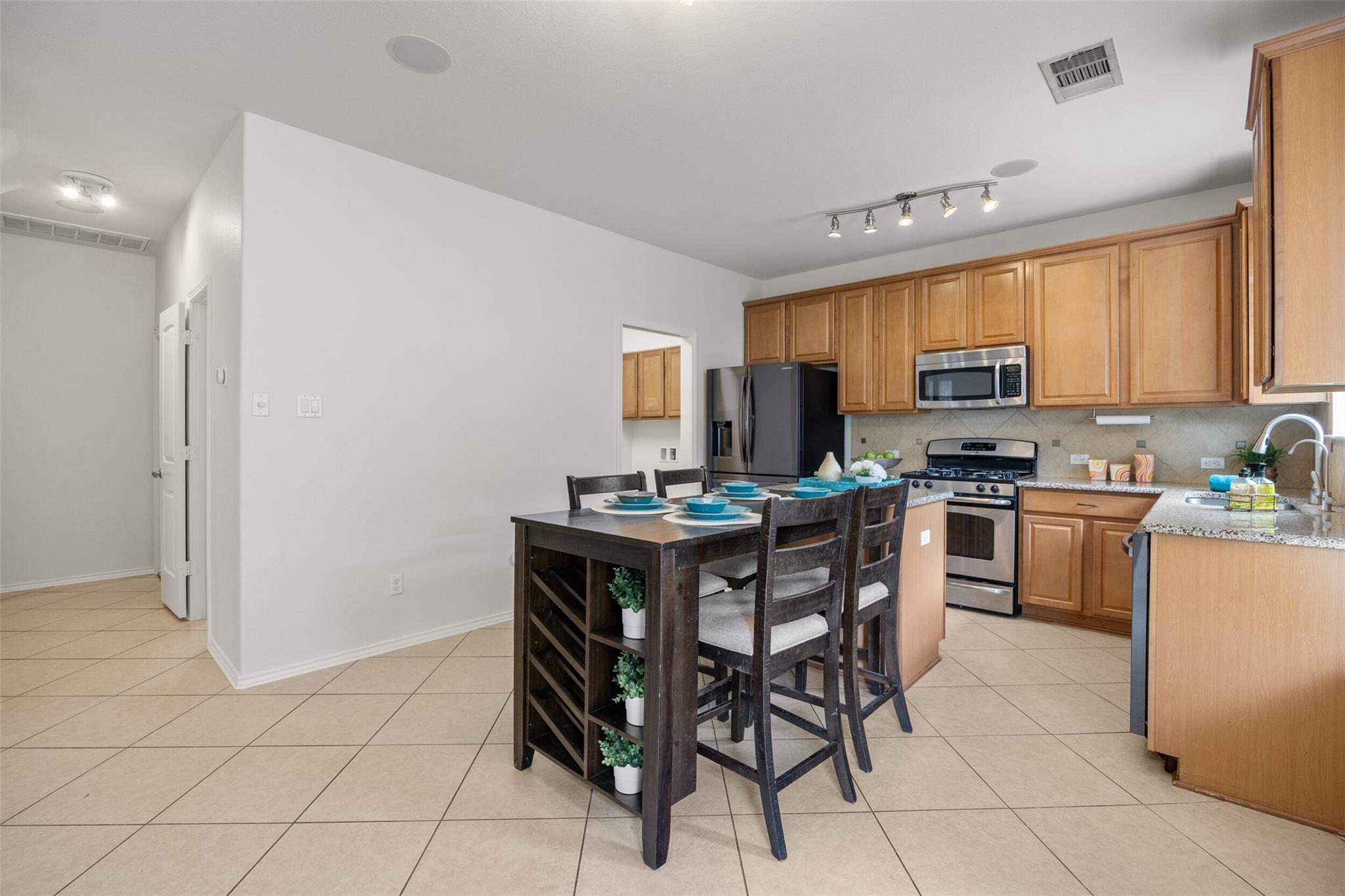1072 Four Seasons Farm Drive Kyle TX 78640