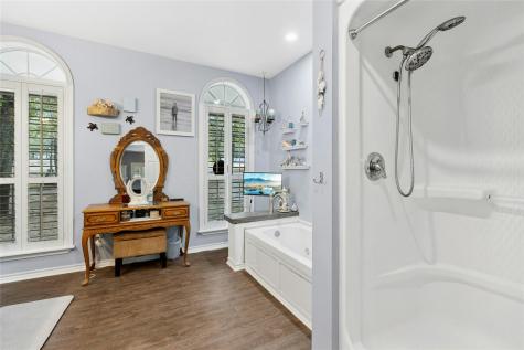 412 Woody Hollow Road Luling TX 78648