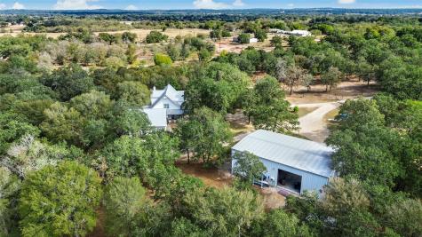 412 Woody Hollow Road Luling TX 78648