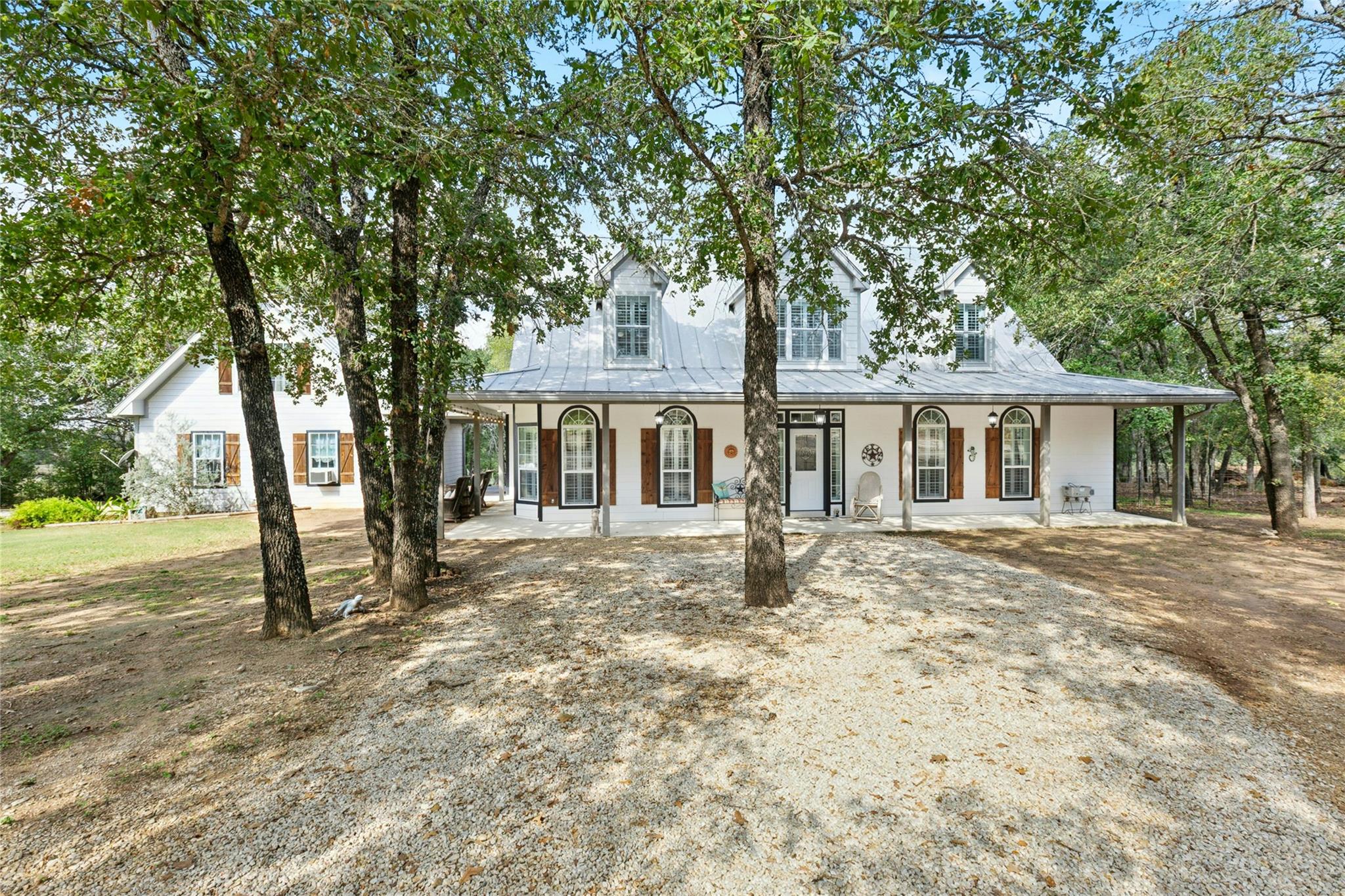412 Woody Hollow Road Luling TX 78648
