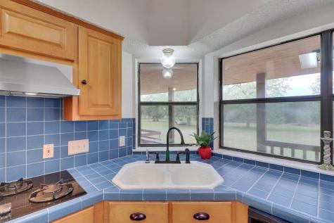 847 Highway 95 S Smithville TX 78957