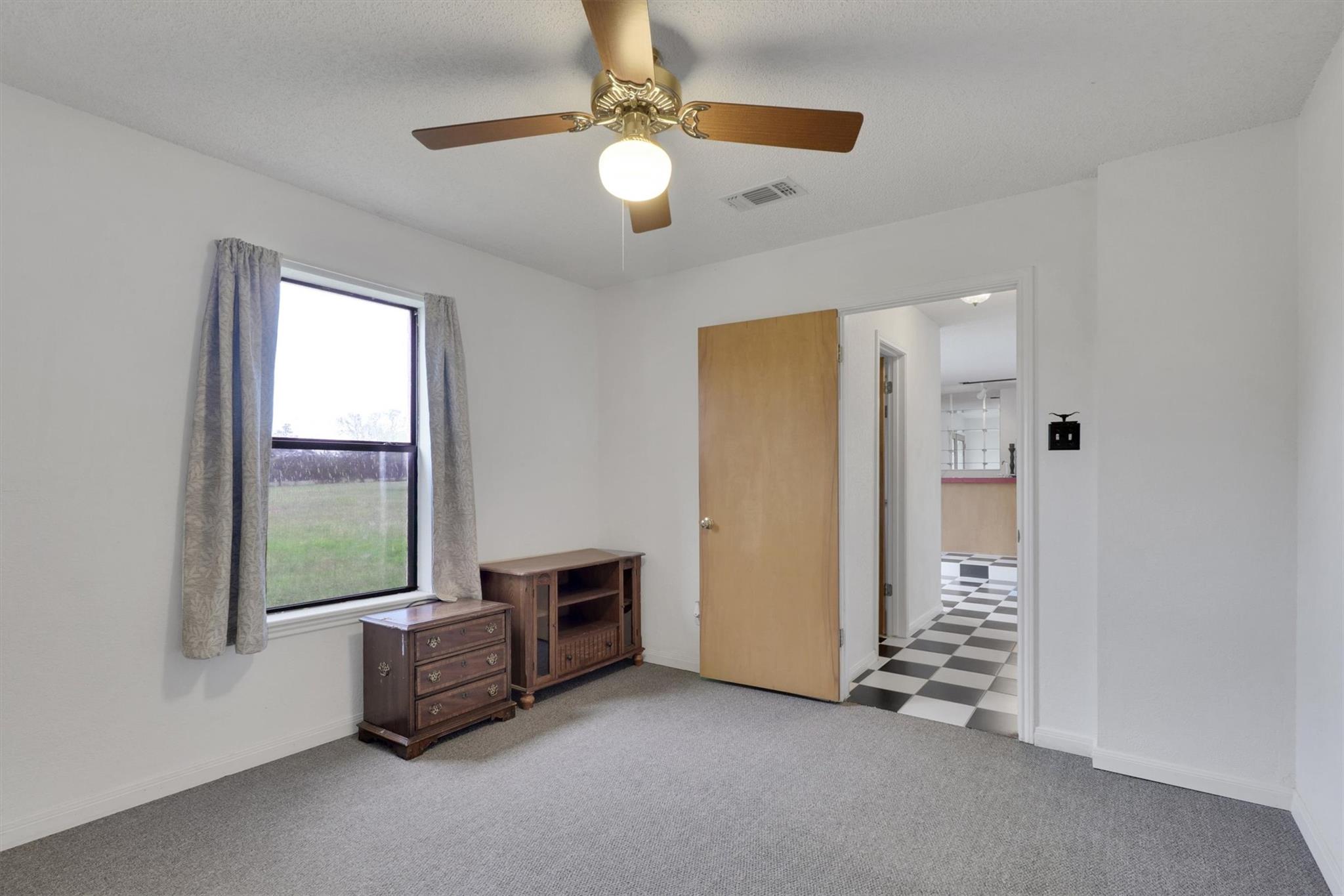 847 Highway 95 S Smithville TX 78957