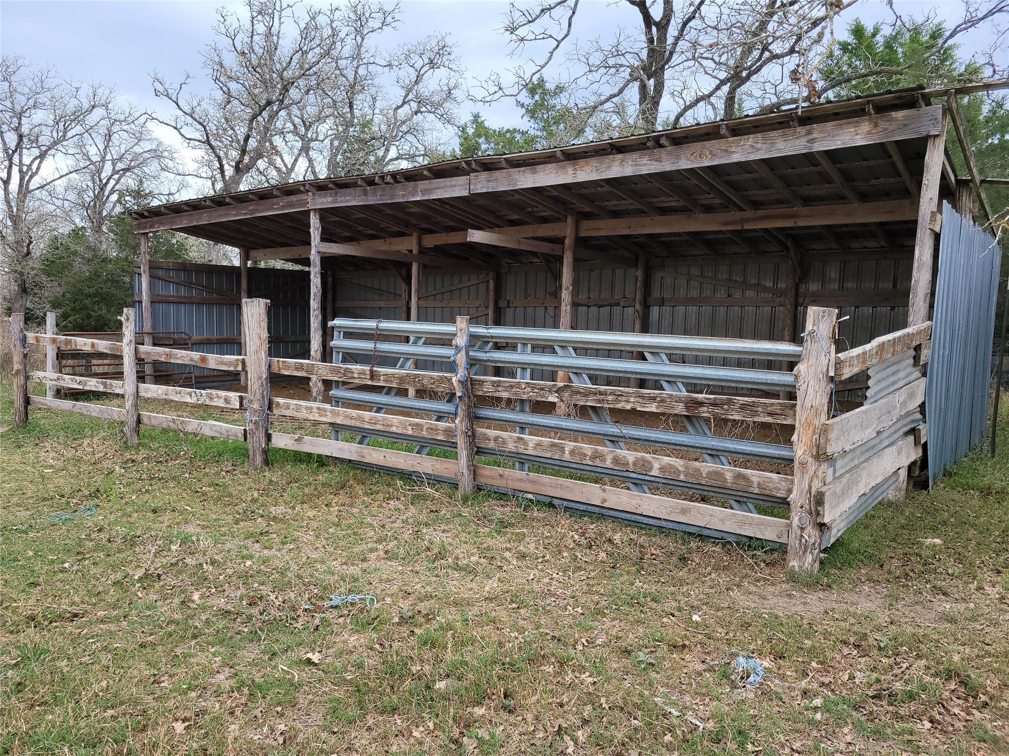 847 Highway 95 S Smithville TX 78957